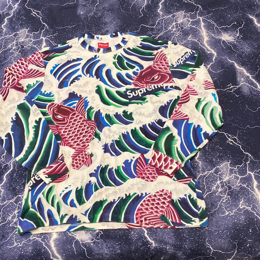 Supreme Thermal “Waves” Medium top MEW no tag never used